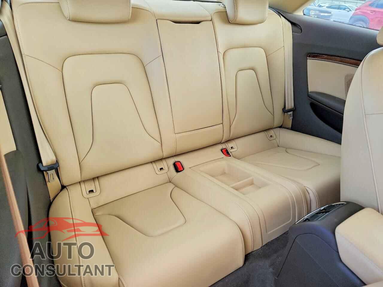 AUDI A5 2014 - WAUCFAFR9EA069338