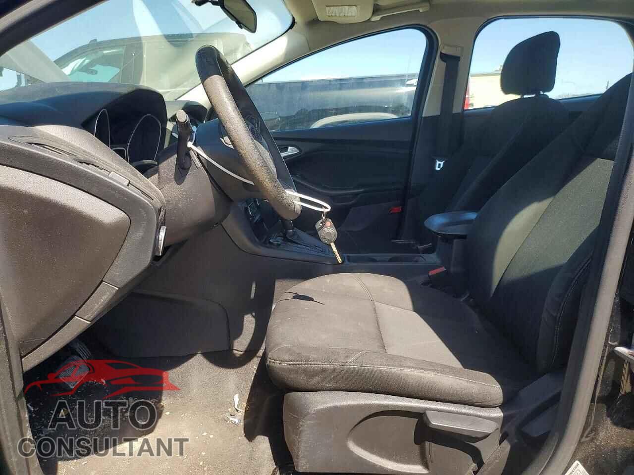 FORD FOCUS 2017 - 1FADP3H26HL249679