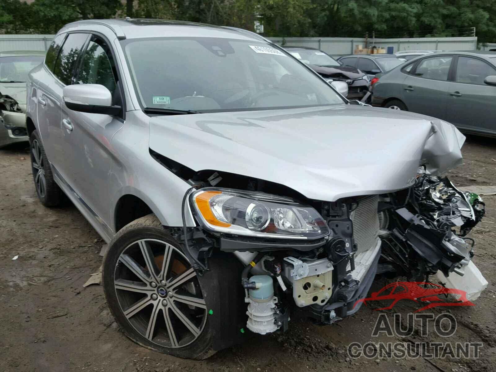 VOLVO XC60 2017 - YV449MRU9H2226104