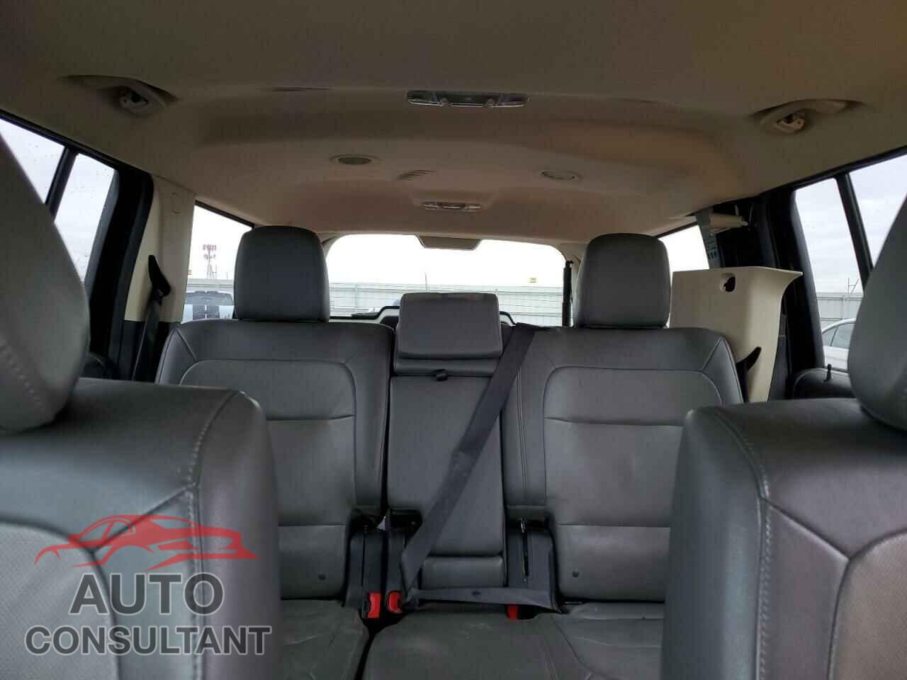 FORD FLEX 2018 - 2FMHK6DT7JBA16941