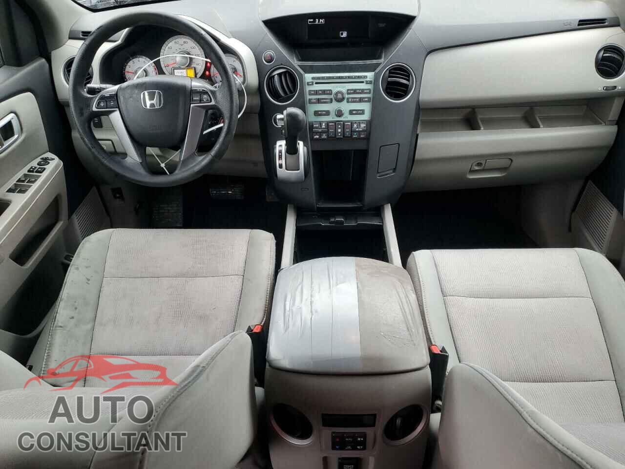 HONDA PILOT 2011 - 5FNYF4H41BB051656
