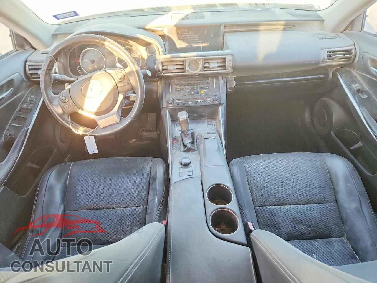 LEXUS IS 2014 - JTHBE1D29E5000793