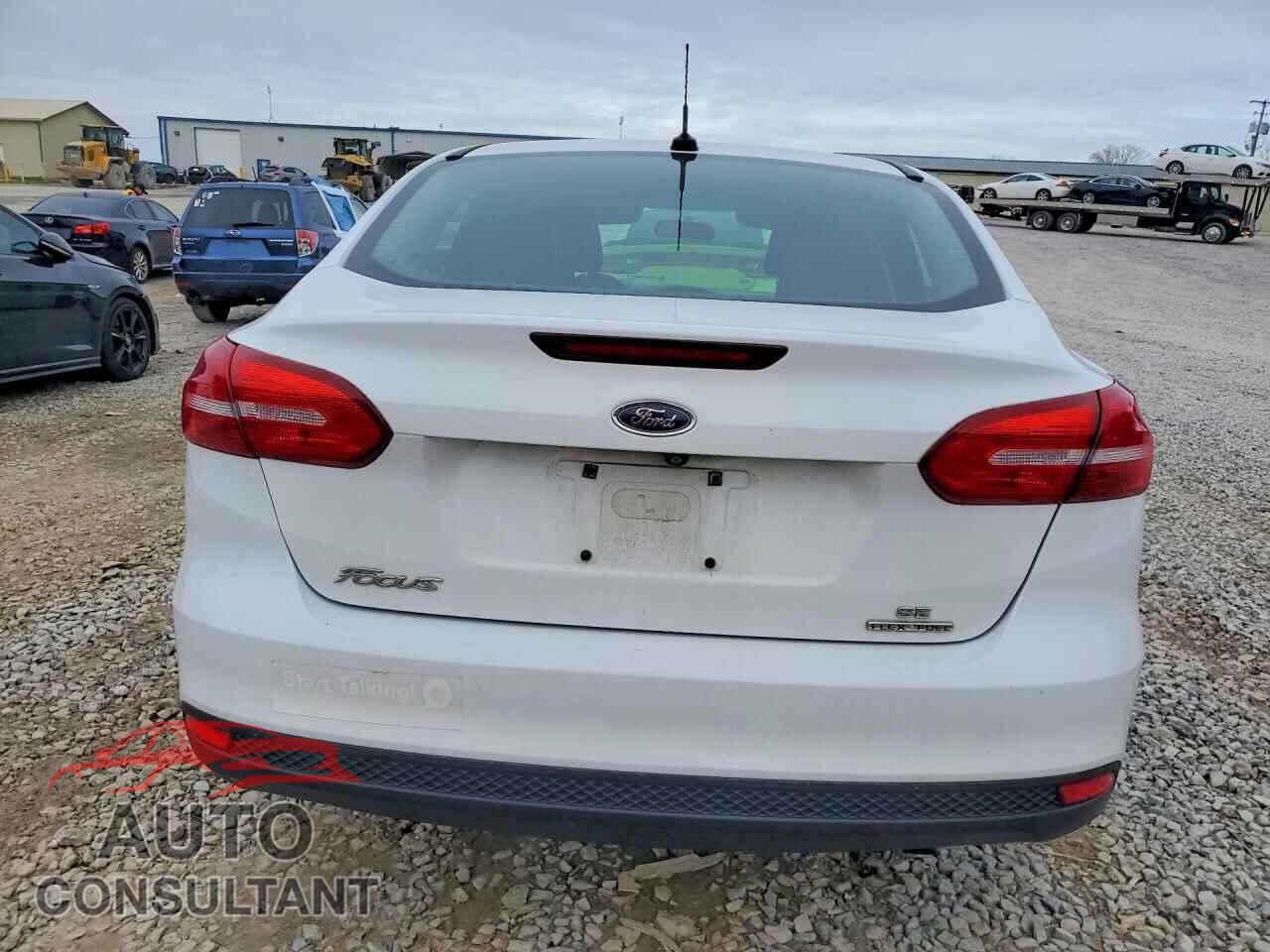 FORD FOCUS 2015 - 1FADP3F20FL342942