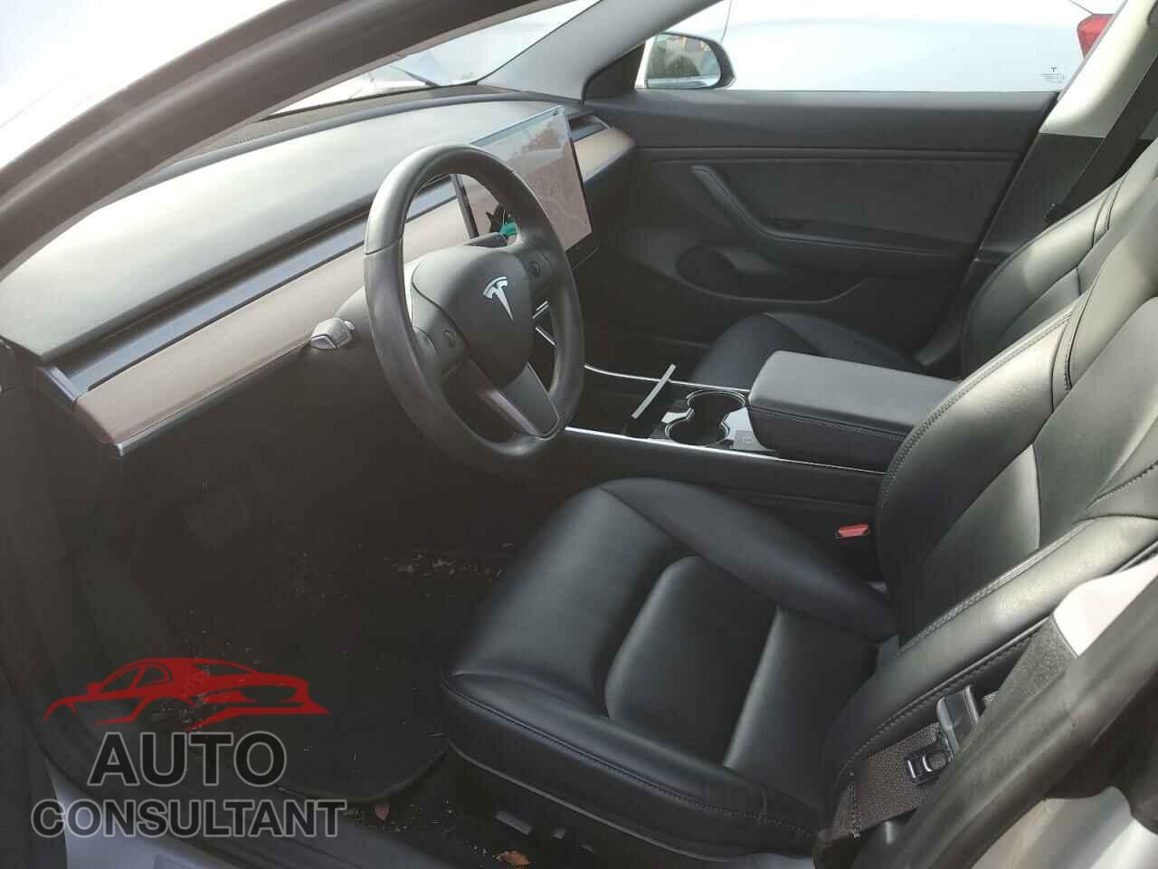 TESLA MODEL 3 2018 - 5YJ3E1EB0JF093345