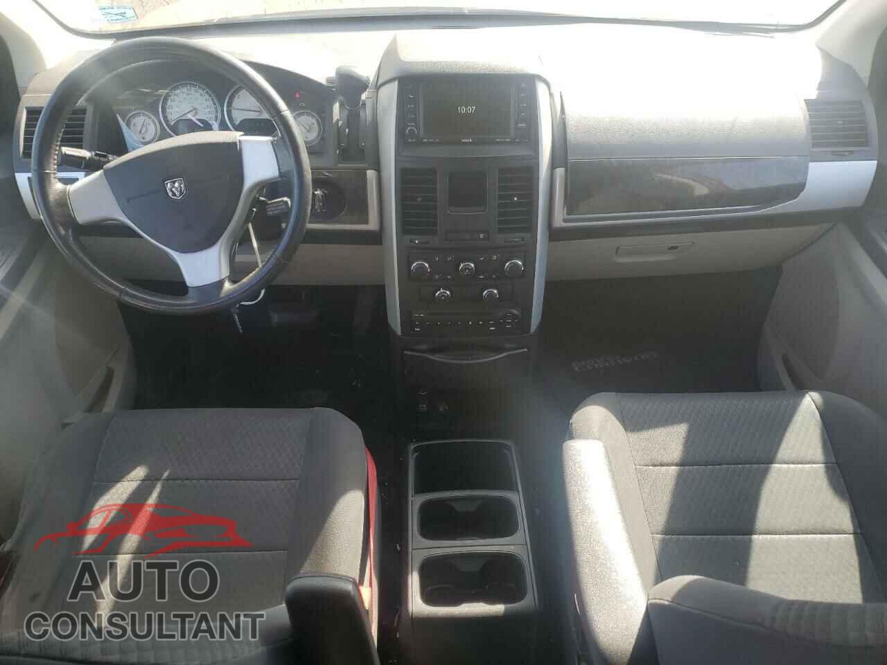 DODGE CARAVAN 2010 - 2D4RN6DX0AR438059