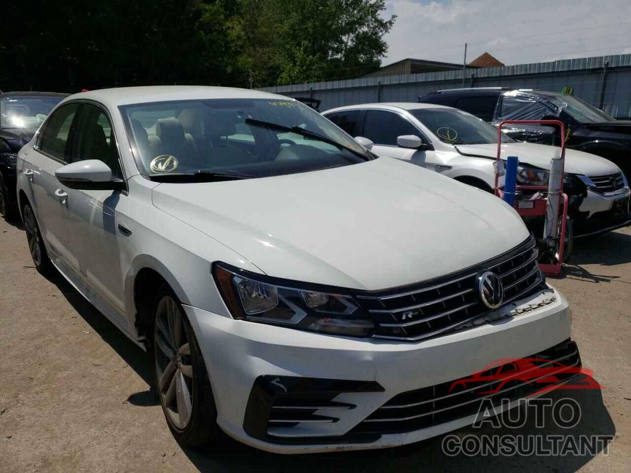 VOLKSWAGEN PASSAT 2017 - 1VWDT7A31HC021277