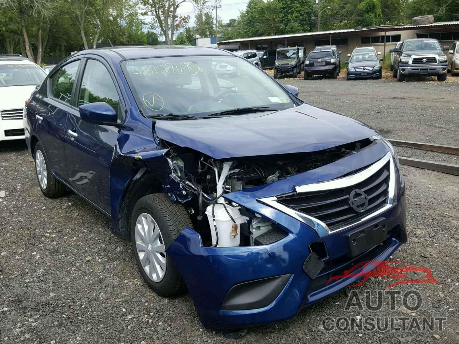 NISSAN VERSA 2018 - 3N1CN7AP5JL865024