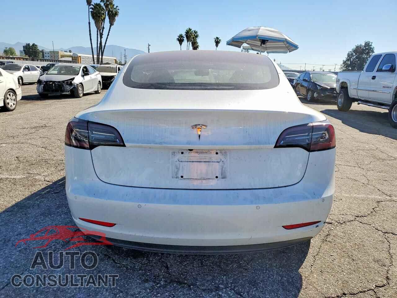TESLA MODEL 3 2018 - 5YJ3E1EA7JF161938