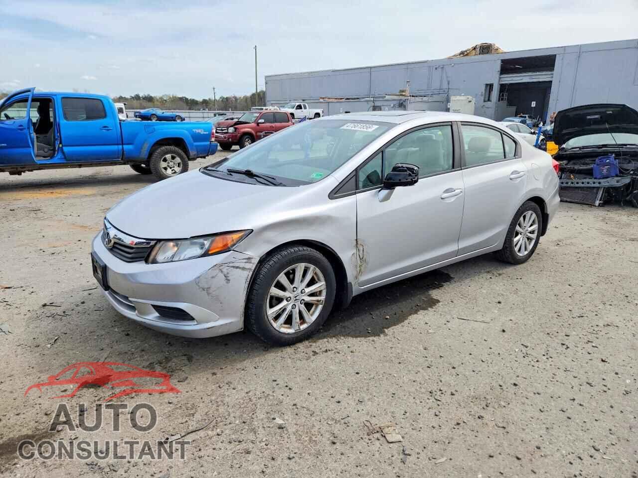 HONDA CIVIC 2012 - 2HGFB2F84CH552230
