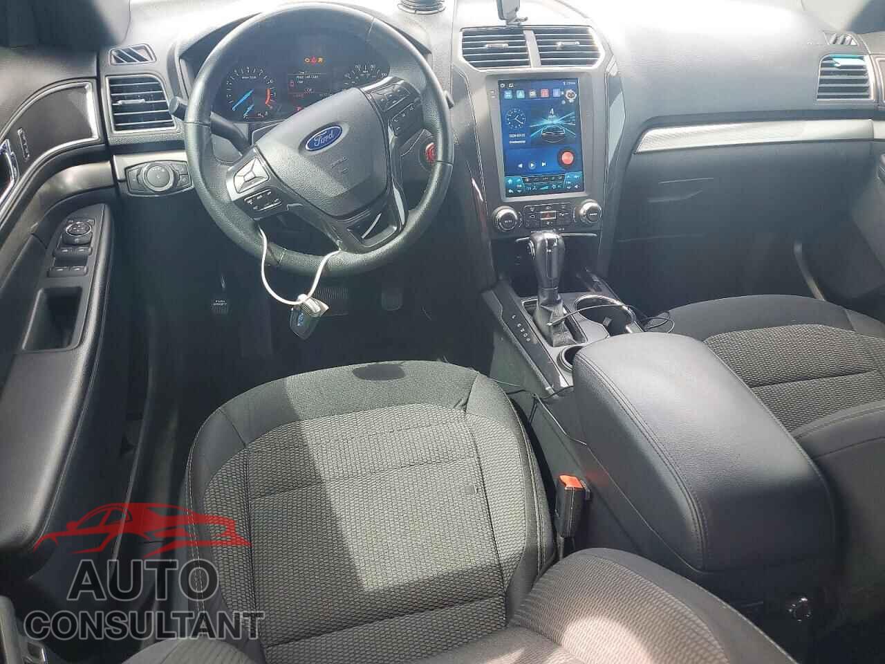 FORD EXPLORER 2019 - 1FM5K7D86KGB35241