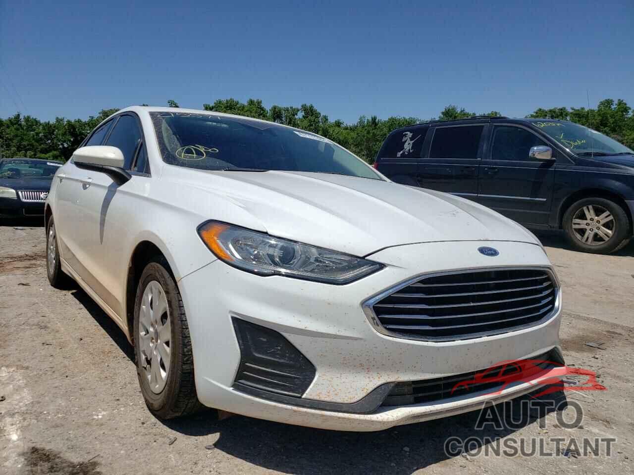 FORD FUSION 2019 - 3FA6P0G77KR215571