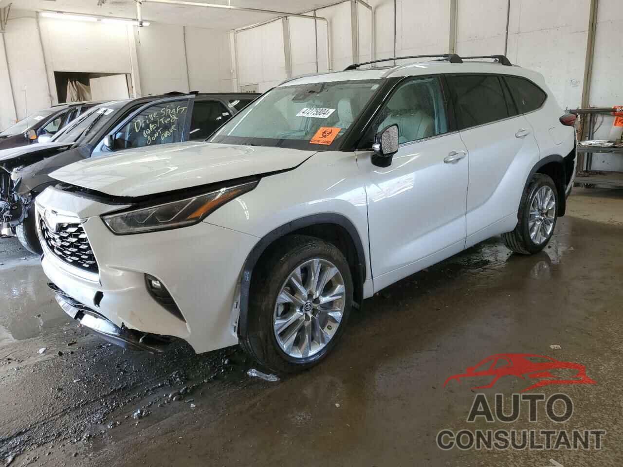 TOYOTA HIGHLANDER 2023 - 5TDKDRBH2PS022836