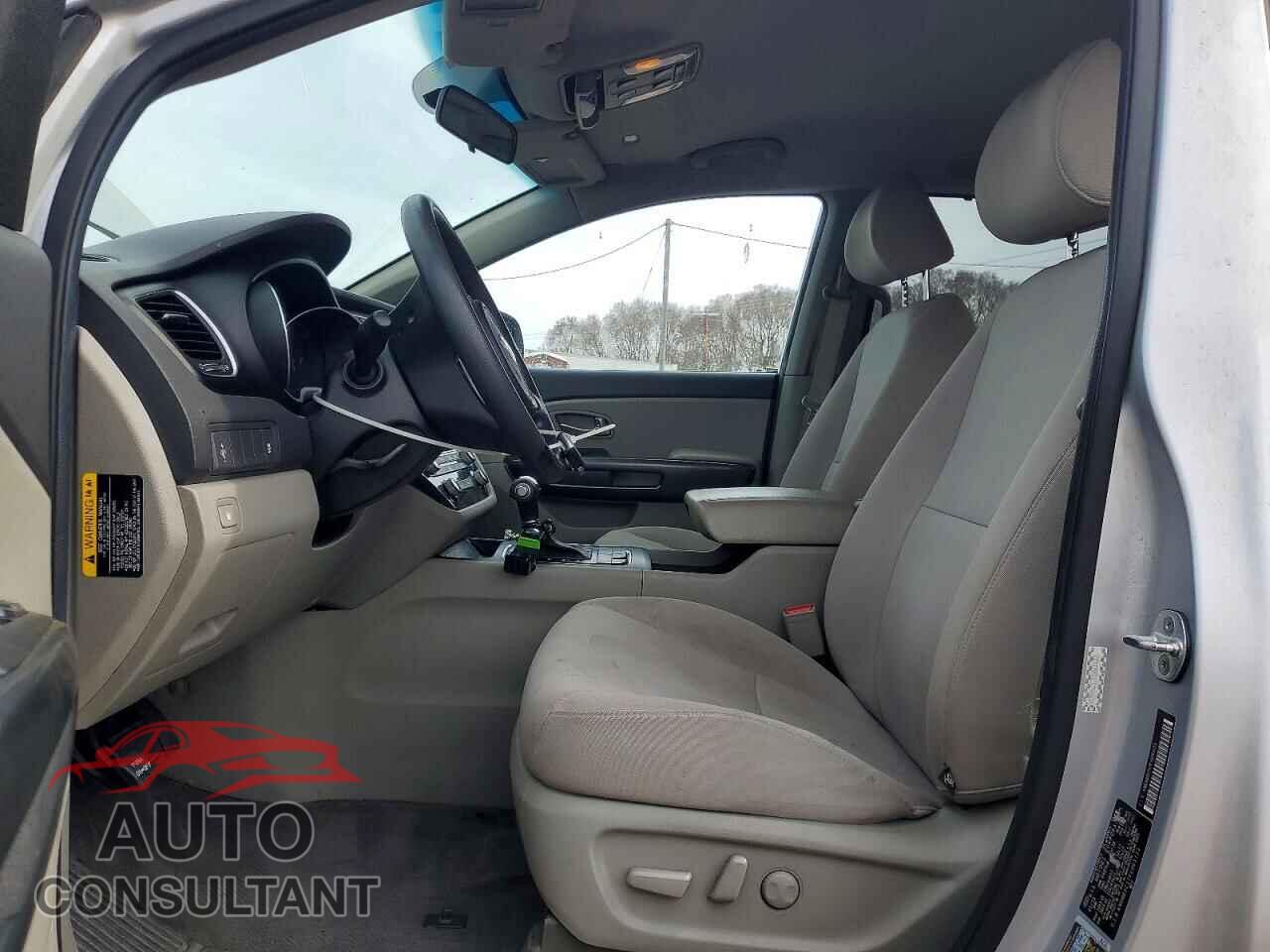 KIA All Models 2015 - KNDMB5C17F6061123