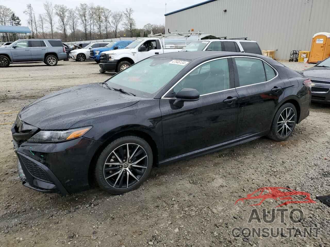 TOYOTA CAMRY 2021 - 4T1G11AK4MU544187