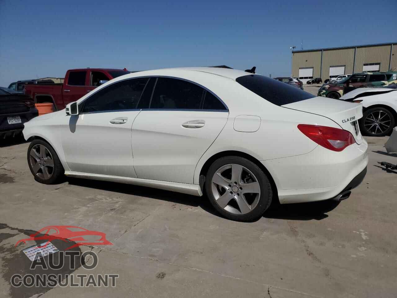 MERCEDES-BENZ CLA-CLASS 2015 - WDDSJ4EB2FN189565