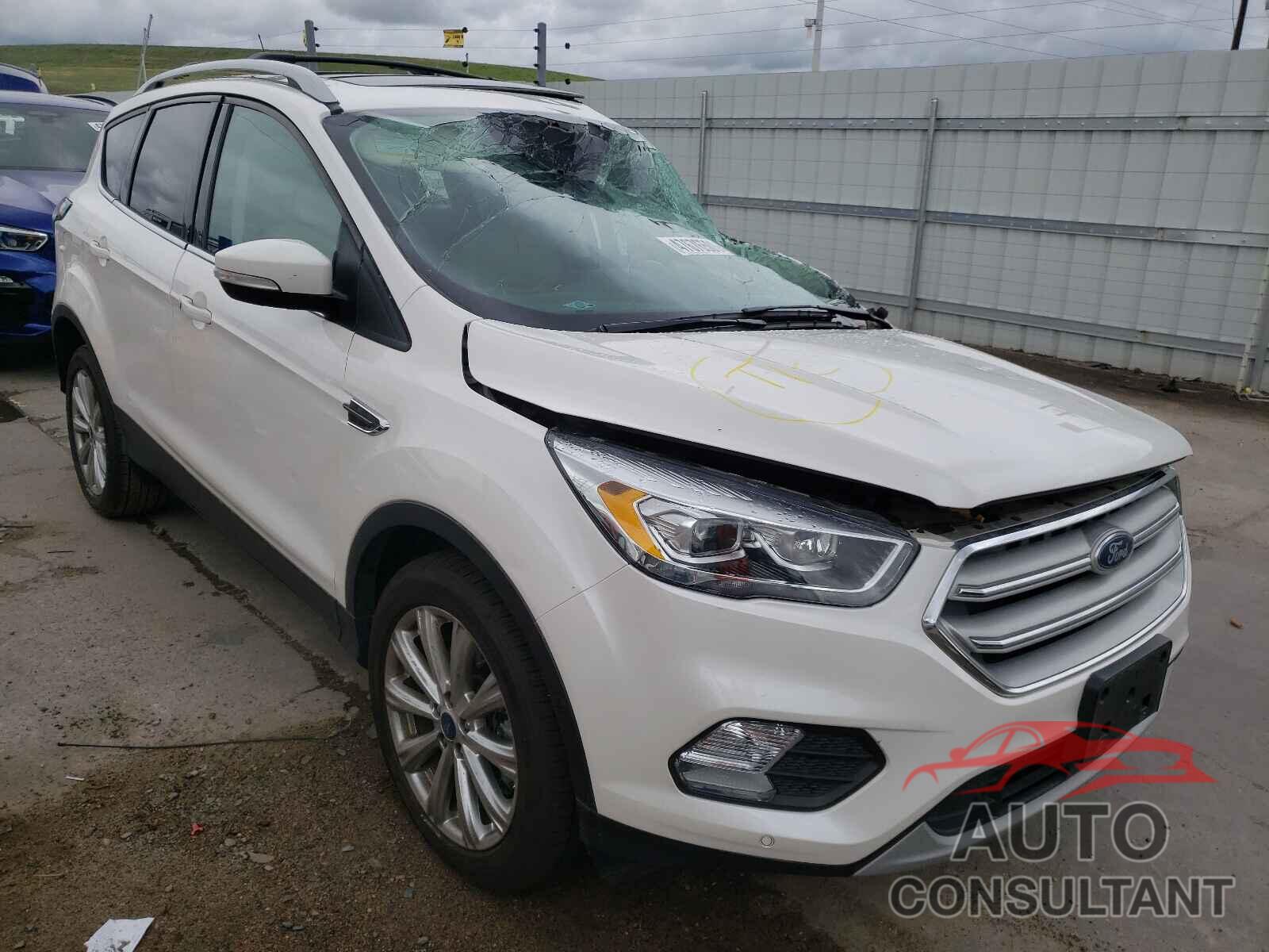 FORD ESCAPE 2018 - 1FMCU9J91JUB60736