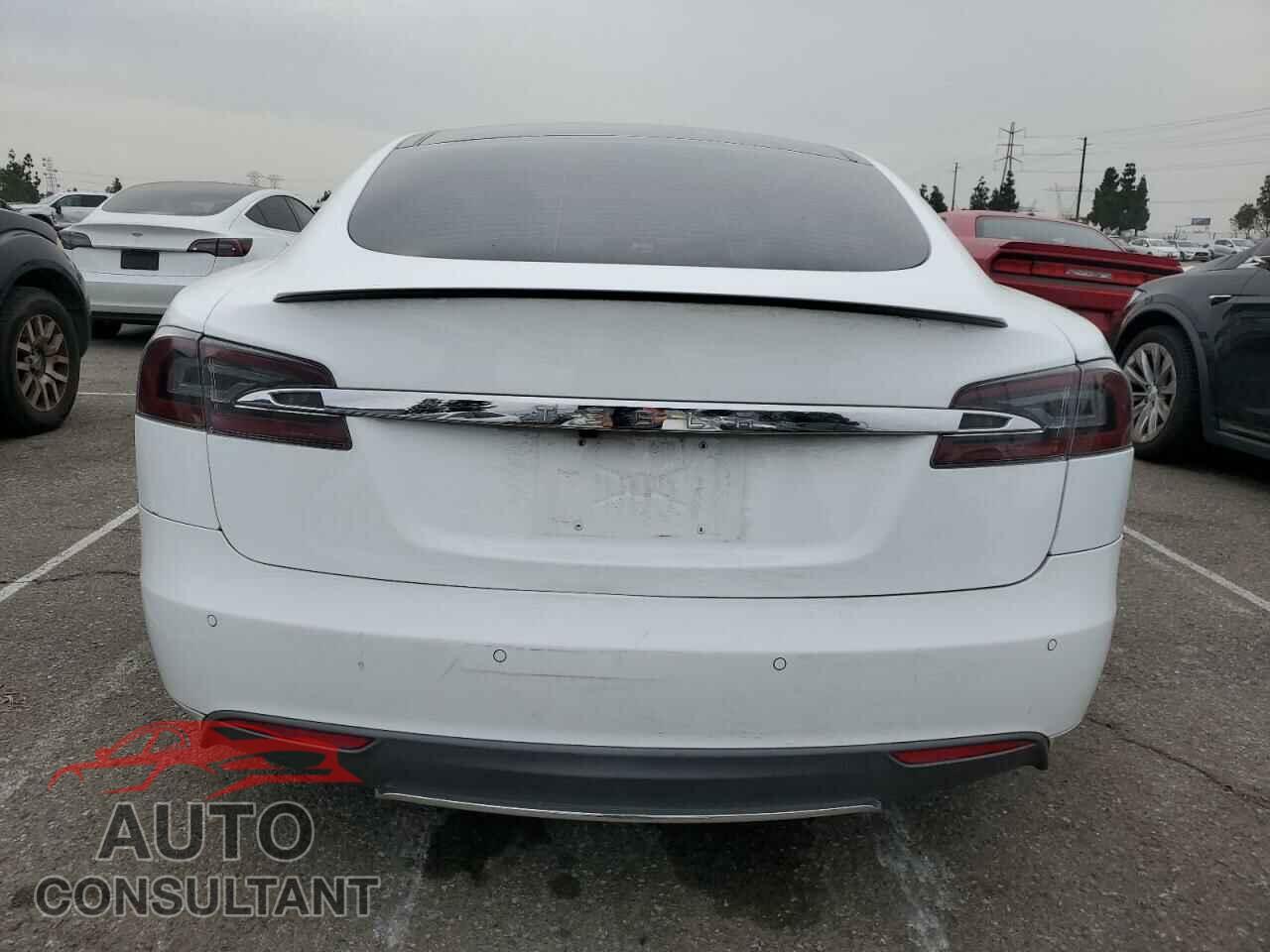 TESLA MODEL S 2013 - 5YJSA1DP8DFP16316