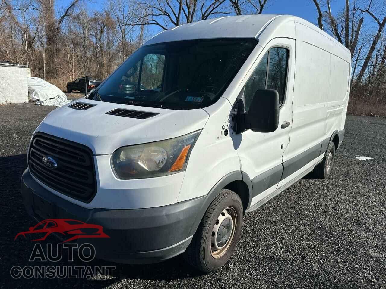 FORD TRANSIT 2015 - 1FTYR2CM4FKA37827