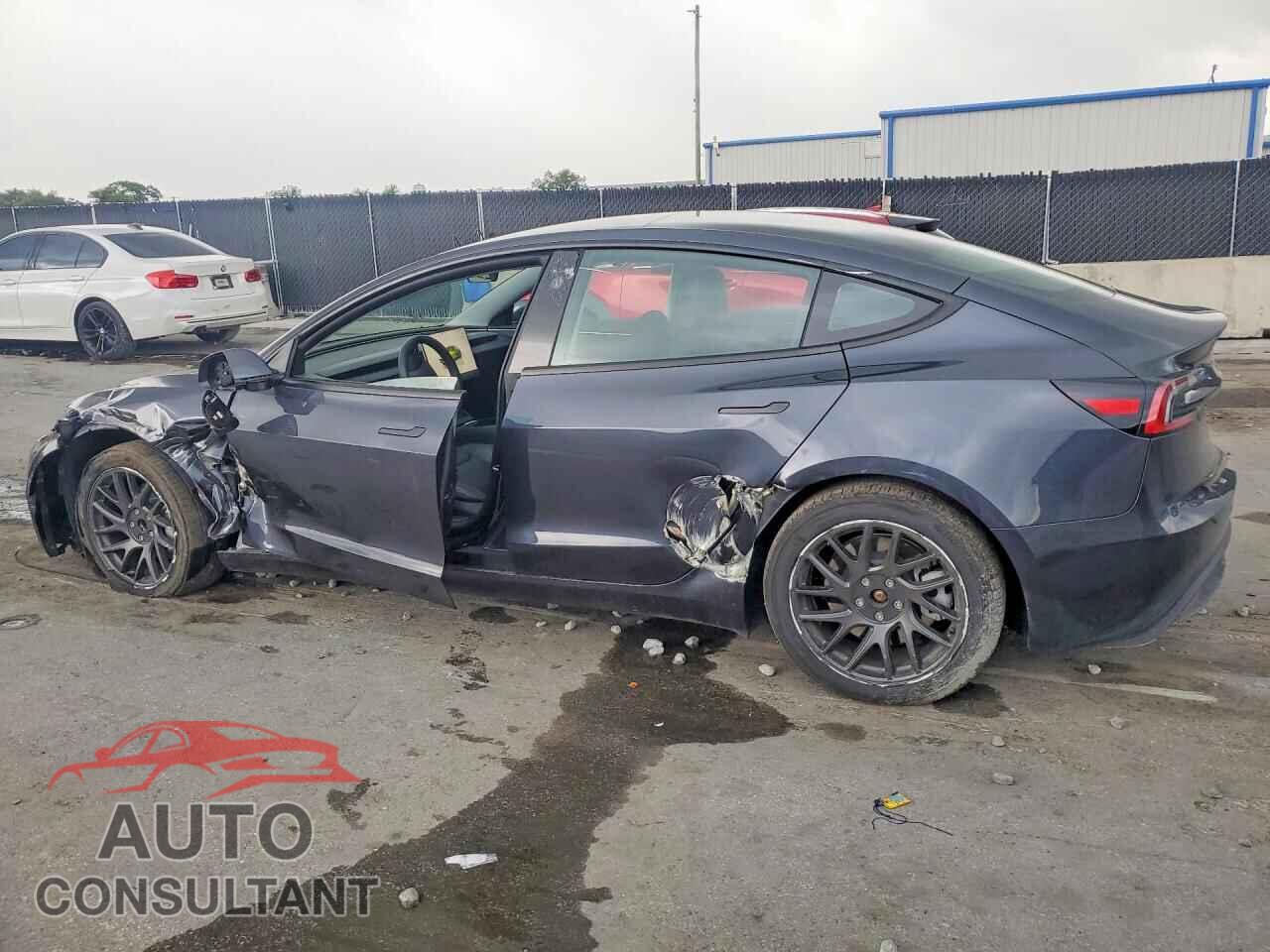 TESLA MODEL 3 2024 - 5YJ3E1EA1RF863846