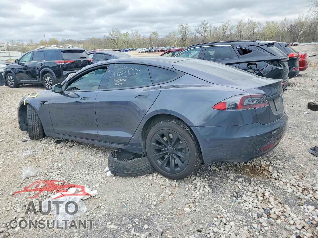 TESLA MODEL S 2018 - 5YJSA1E22JF284000