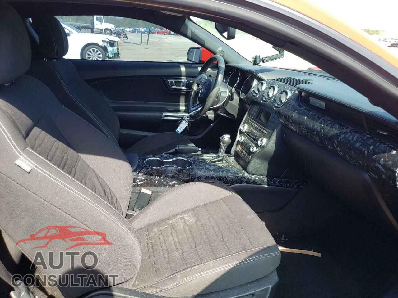 FORD MUSTANG 2017 - 1FA6P8CF8H5280694
