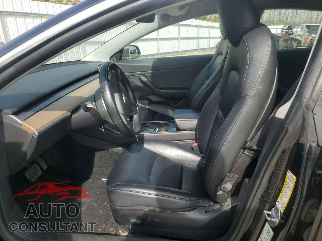 TESLA MODEL 3 2019 - 5YJ3E1EA0KF305377