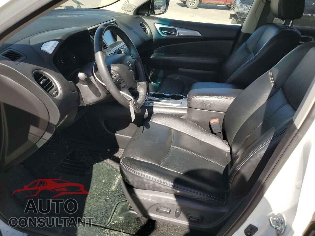 NISSAN PATHFINDER 2017 - 5N1DR2MN9HC649732