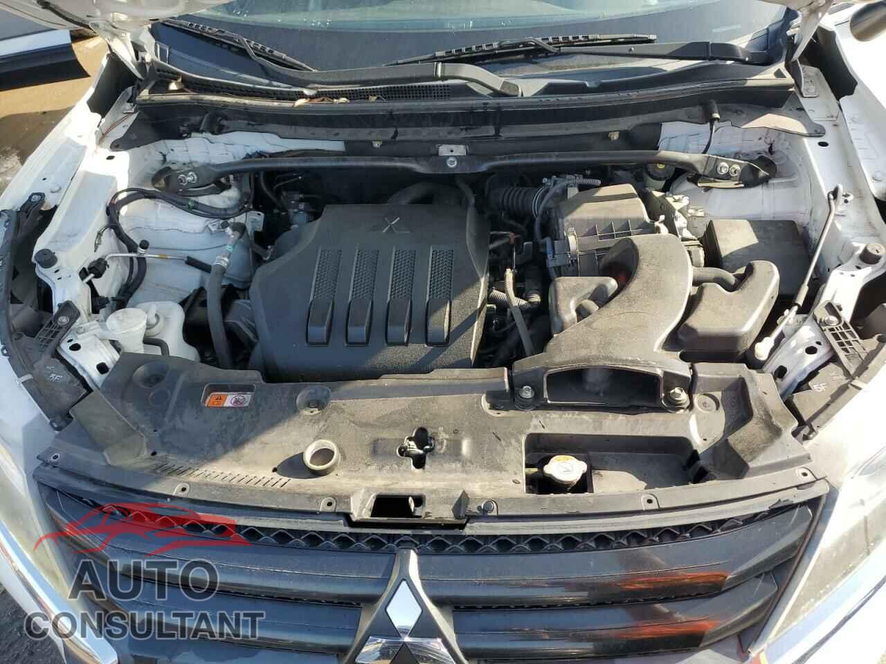 MITSUBISHI ECLIPSE 2018 - JA4AT4AA7JZ056146