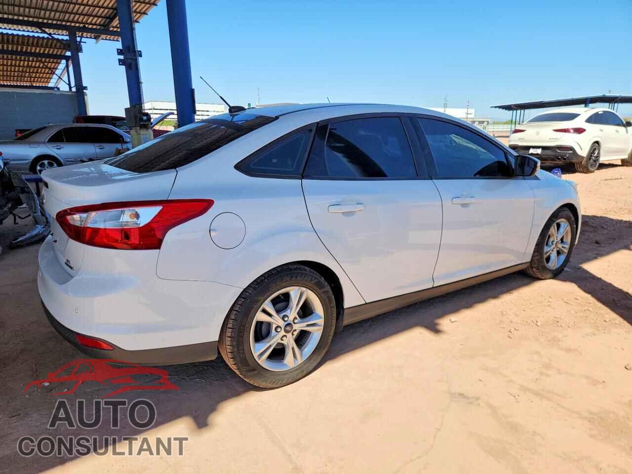 FORD FOCUS 2014 - 1FADP3F23EL288499