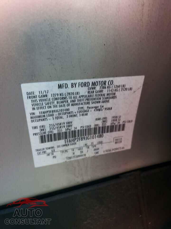 FORD TAURUS 2018 - 1FAHP2F89JG101480