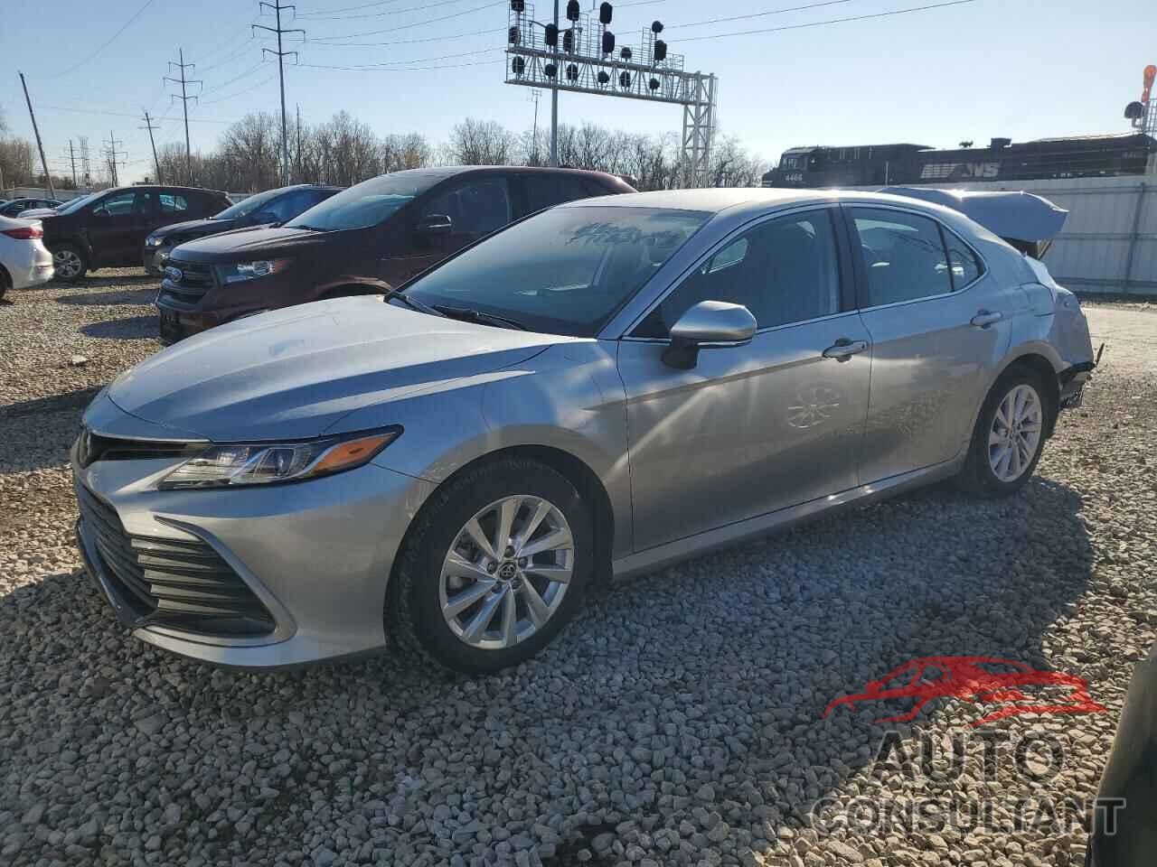 TOYOTA CAMRY 2023 - 4T1R11AK0PU832169