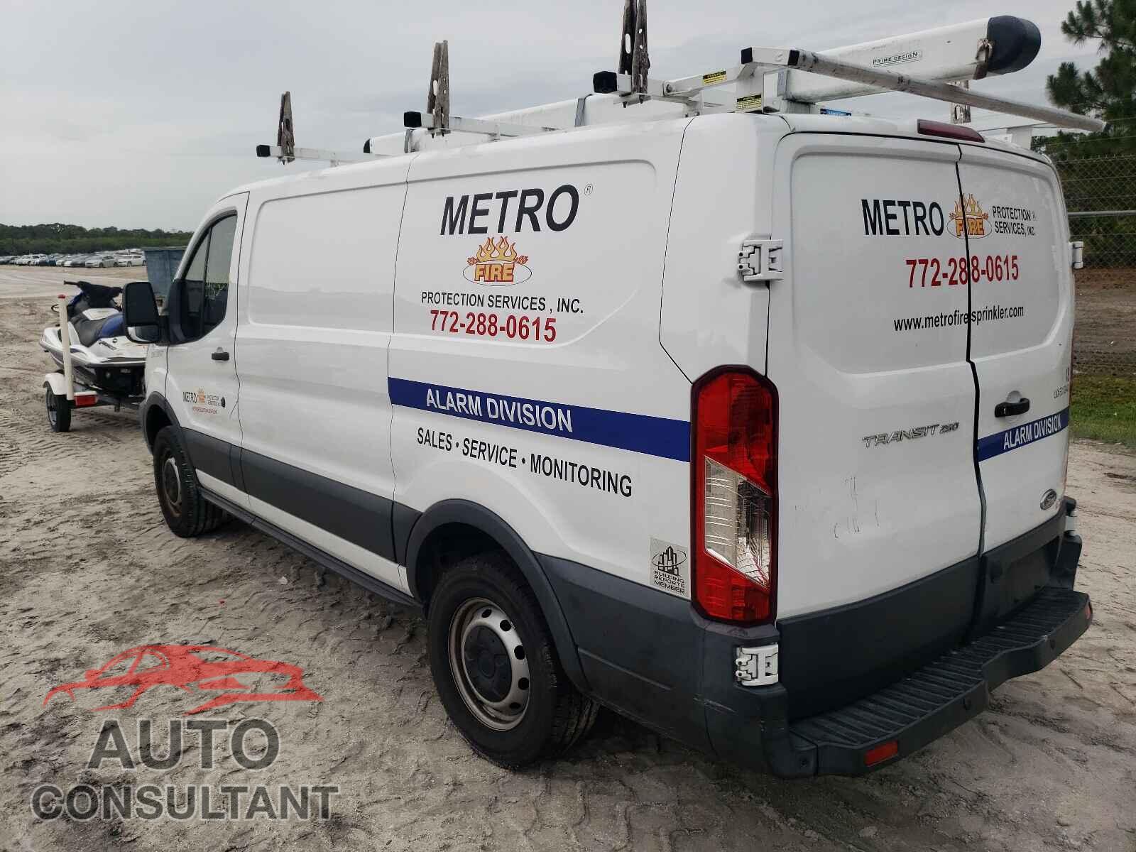 FORD TRANSIT CO 2018 - 1FTYR1YM2JKA03221