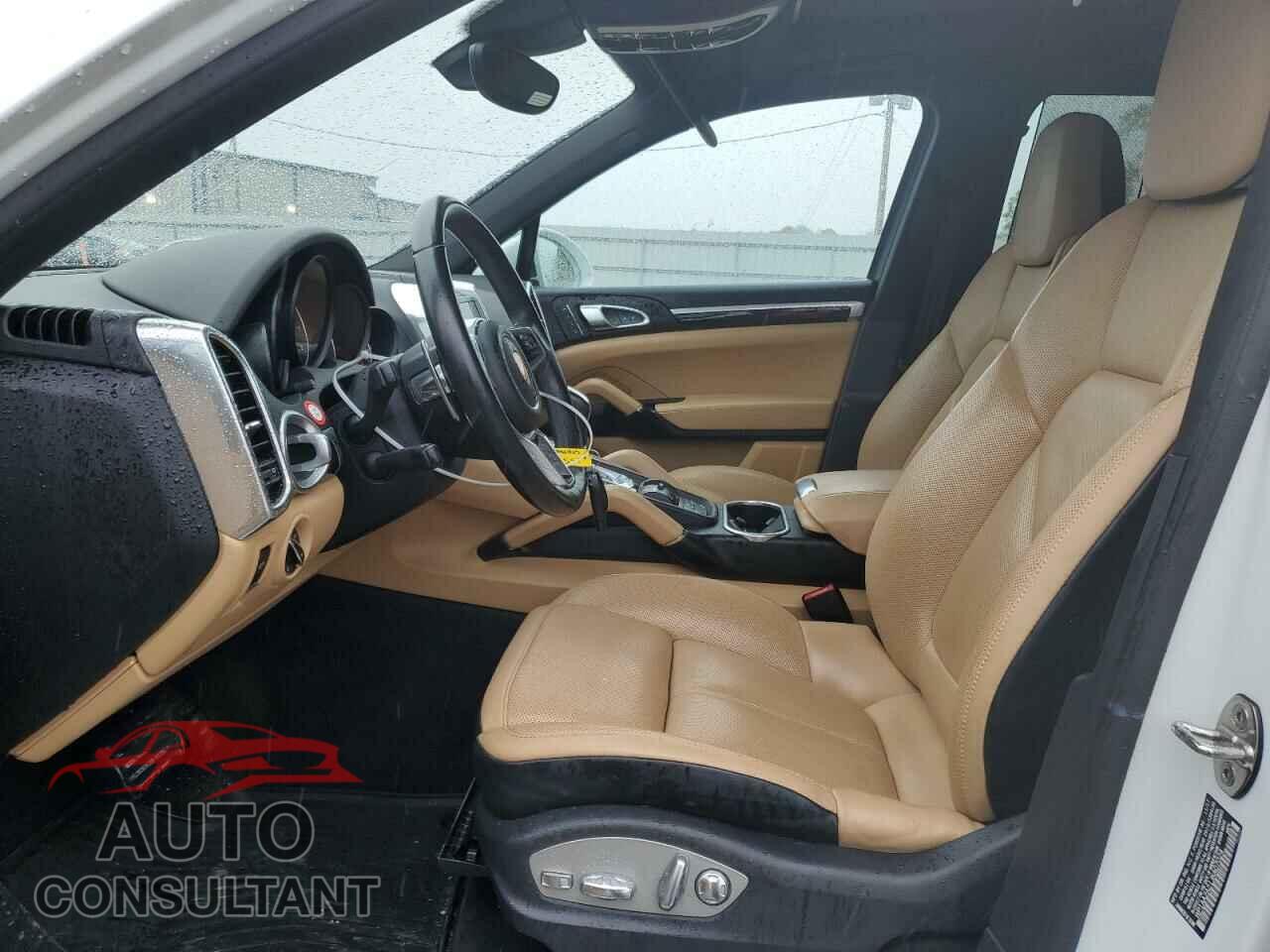 PORSCHE CAYENNE 2018 - WP1AA2A21JKA07024