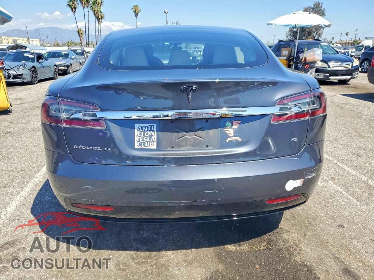 TESLA MODEL S 2017 - 5YJSA1E14HF205217