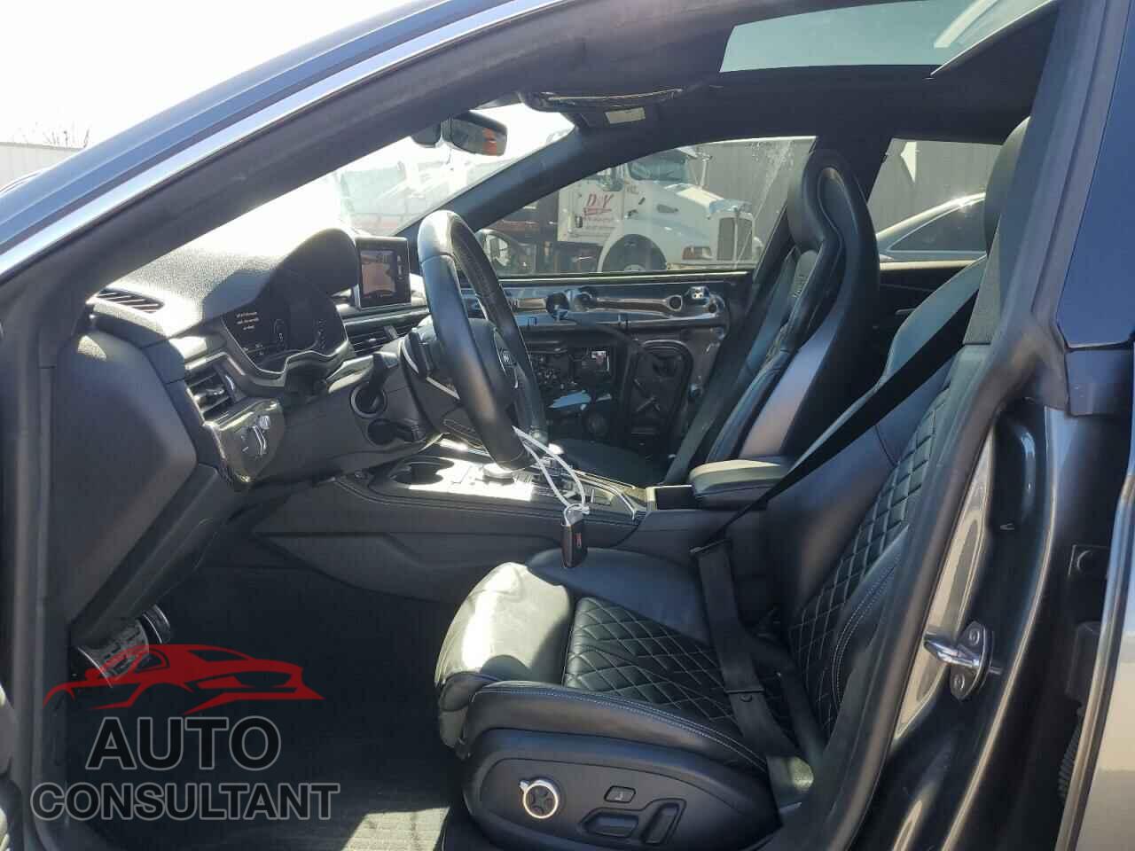 AUDI S5/RS5 2018 - WAUC4CF54JA029645