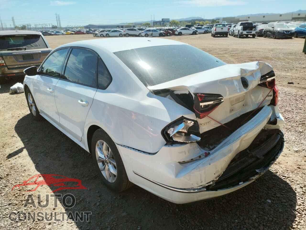VOLKSWAGEN PASSAT 2018 - 1VWAA7A3XJC004413