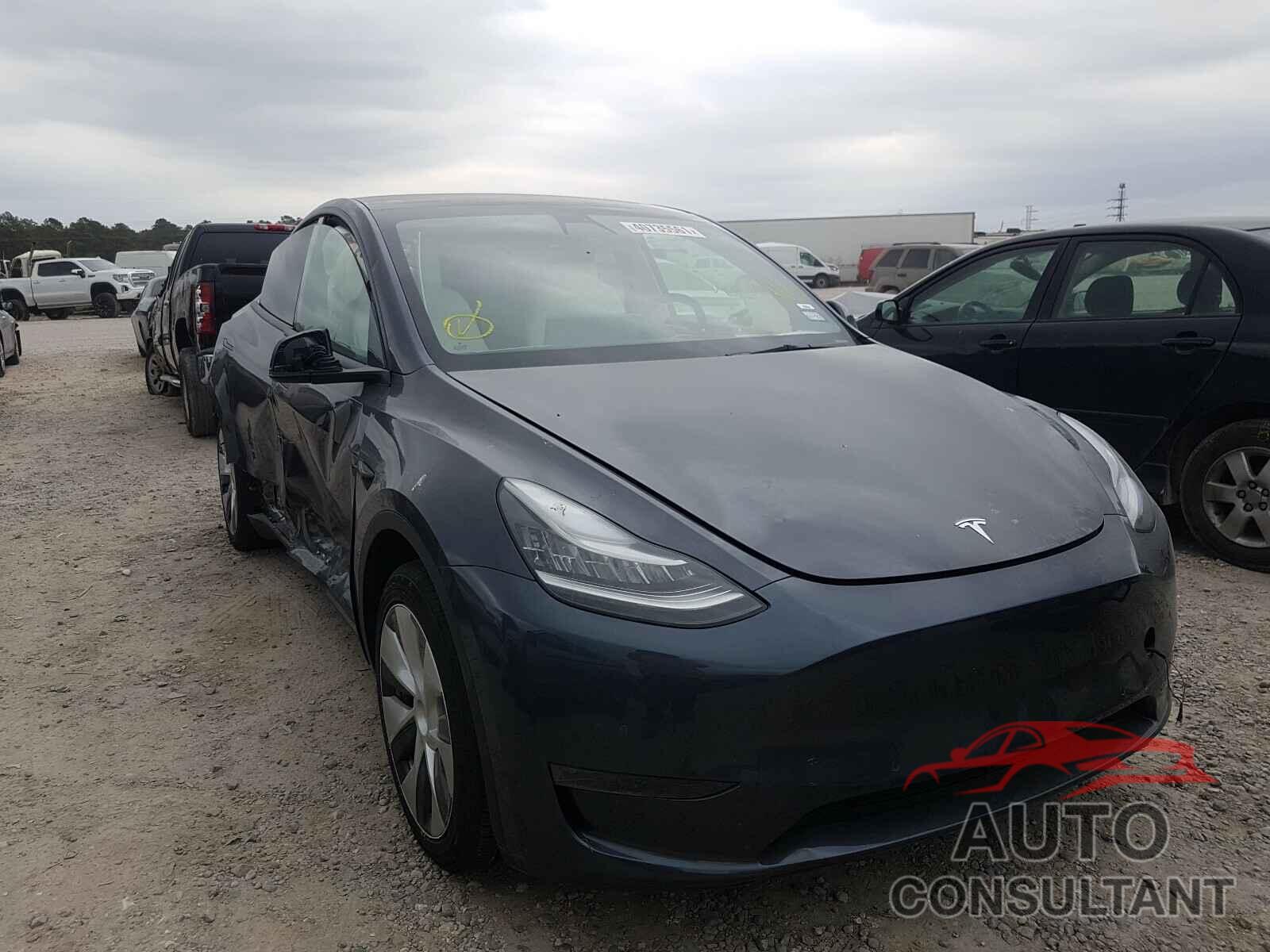 TESLA MODEL Y 2021 - 5YJYGDEE3MF088706