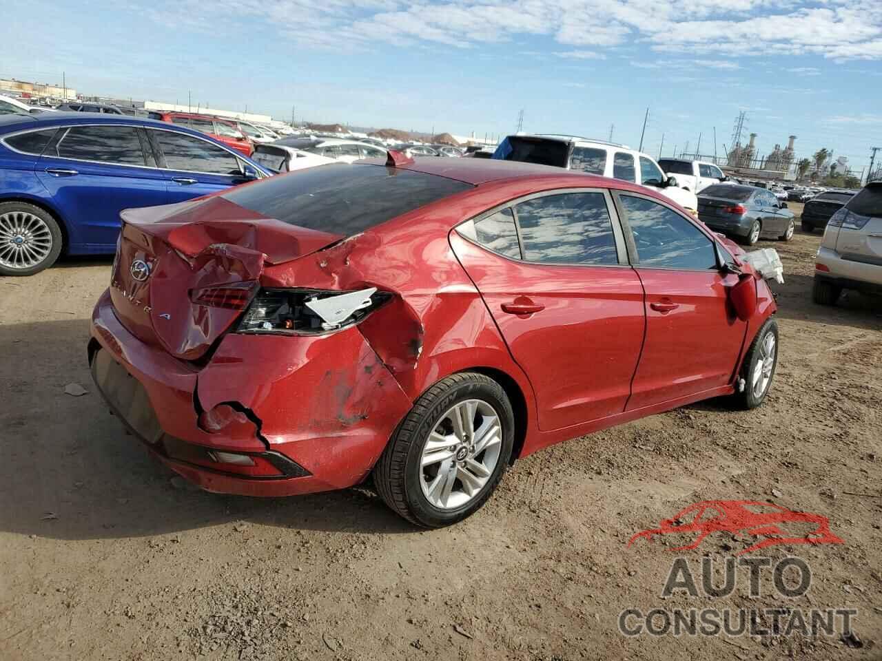 HYUNDAI ELANTRA 2019 - KMHD84LF2KU737113