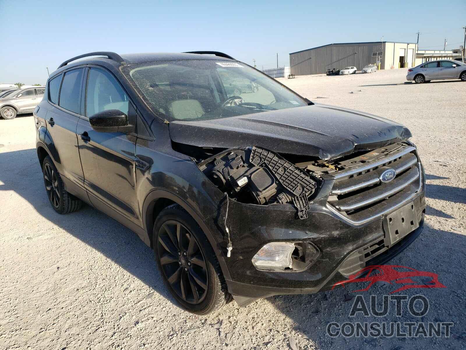 FORD ESCAPE 2017 - 1FMCU0GD1HUA13916