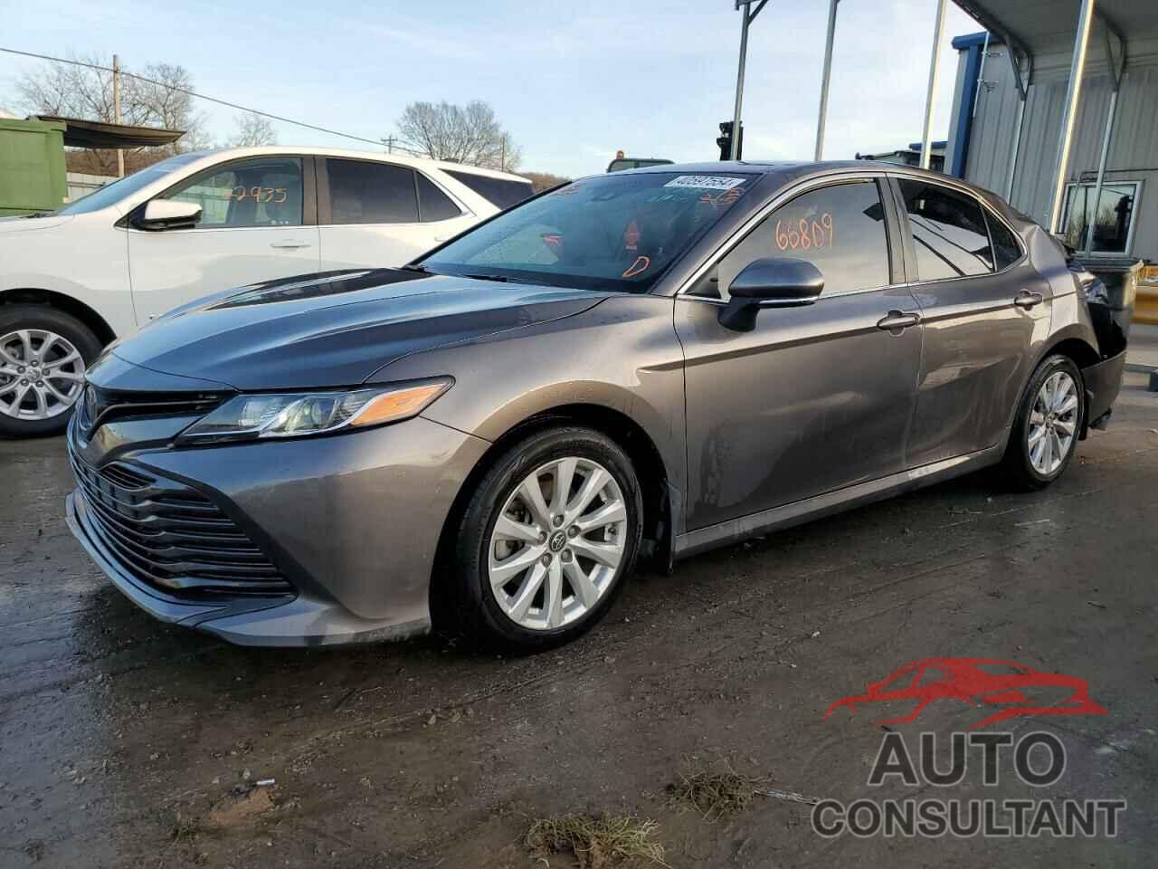 TOYOTA CAMRY 2018 - 4T1B11HK8JU544043