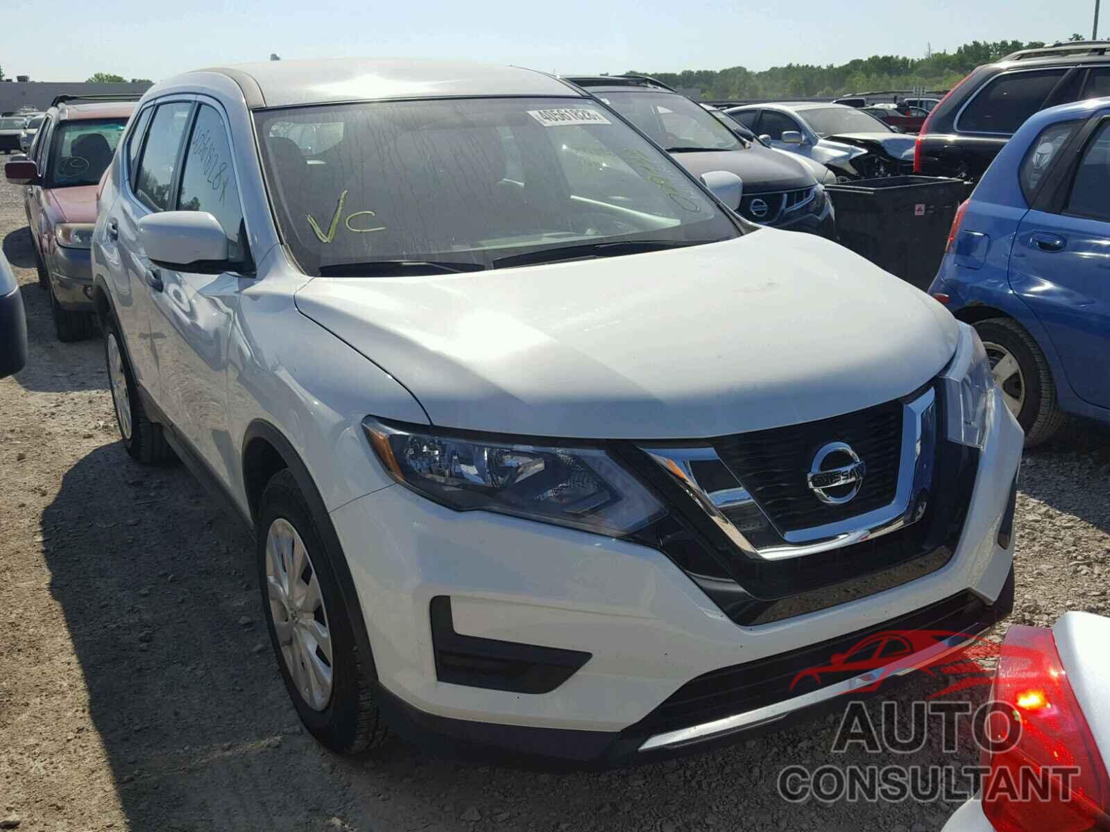 NISSAN ROGUE S 2017 - KNMAT2MT1HP507231