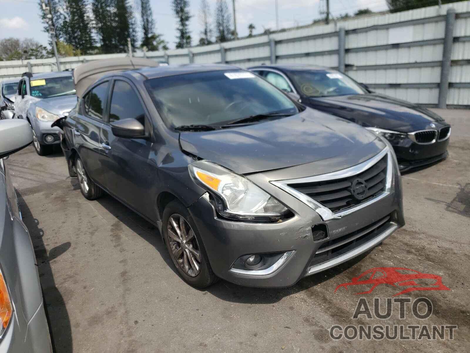 NISSAN VERSA 2017 - 3N1CN7AP9HL807721