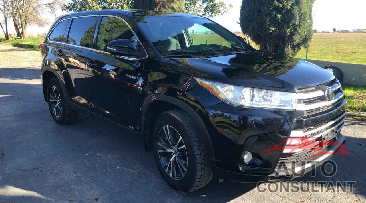 TOYOTA HIGHLANDER 2019 - 5TDBGRFH8KS061215