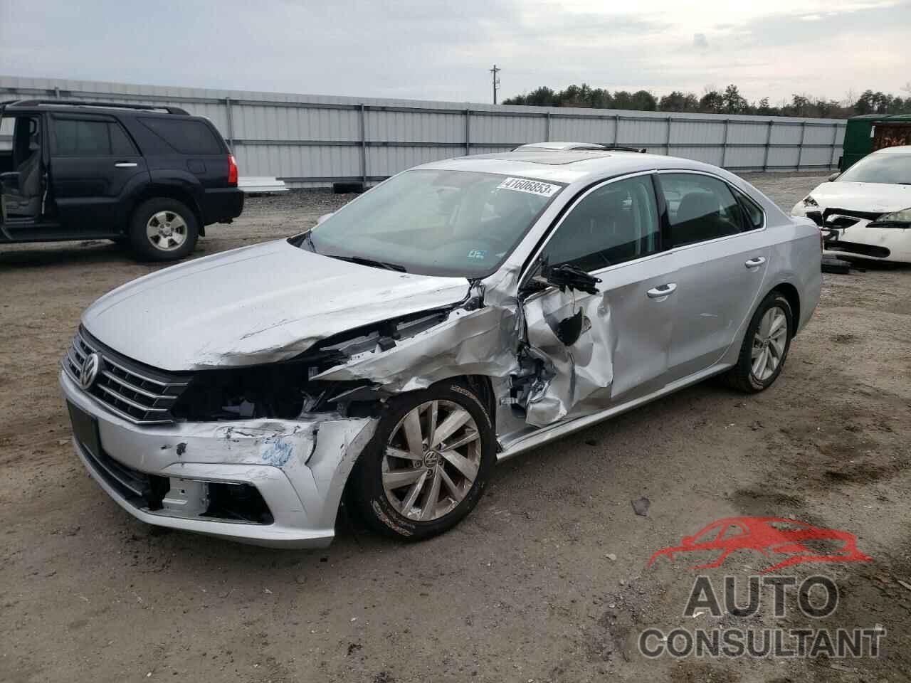 VOLKSWAGEN PASSAT 2018 - 1VWBA7A32JC028158