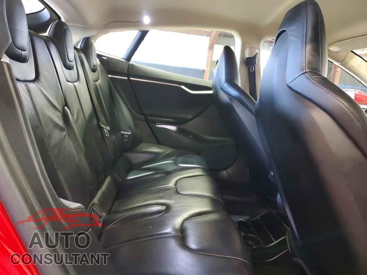TESLA MODEL S 2013 - 5YJSA1CN7DFP08403