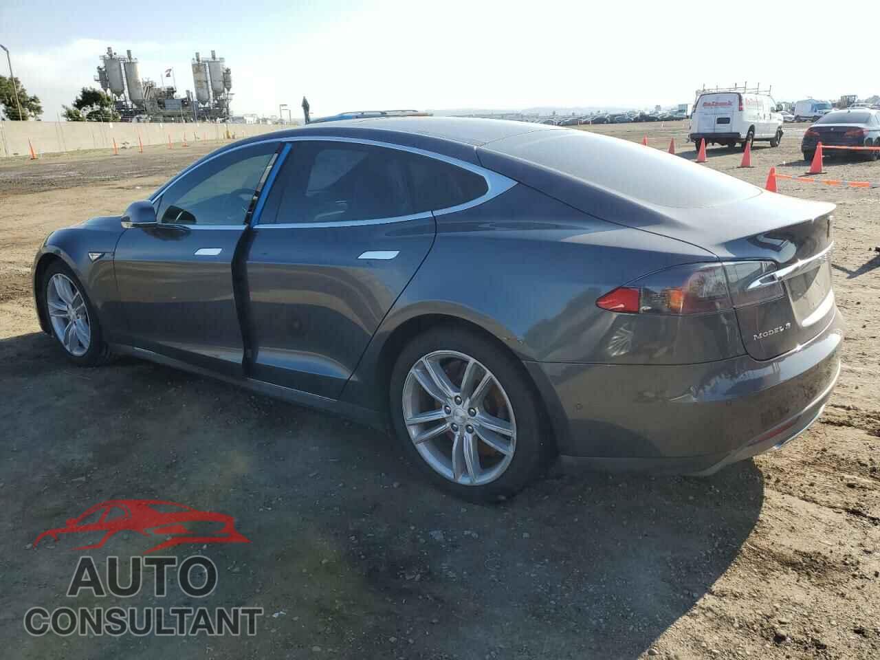 TESLA MODEL S 2016 - 5YJSA1E25GF131913
