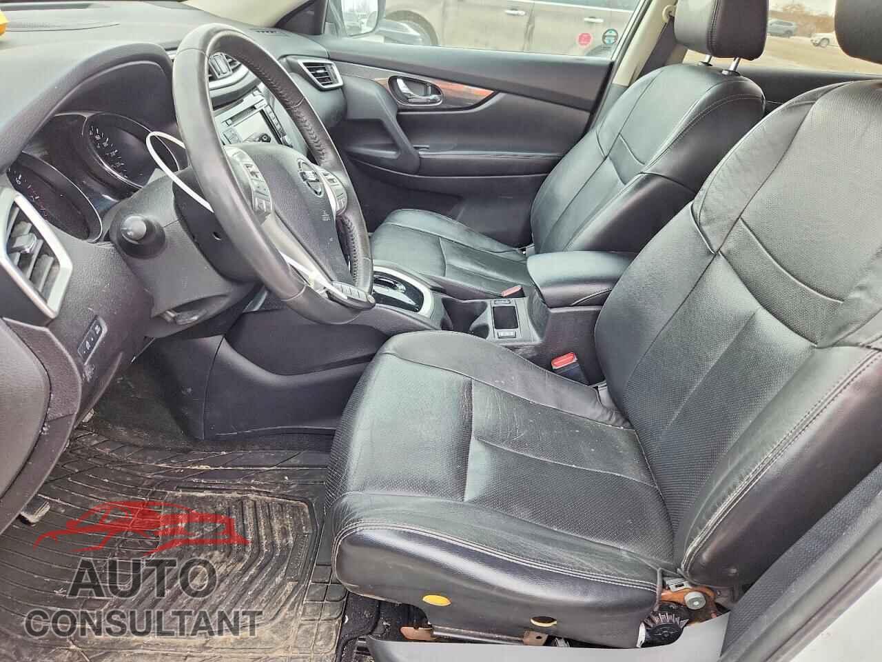 NISSAN ROGUE 2015 - 5N1AT2MV1FC761877