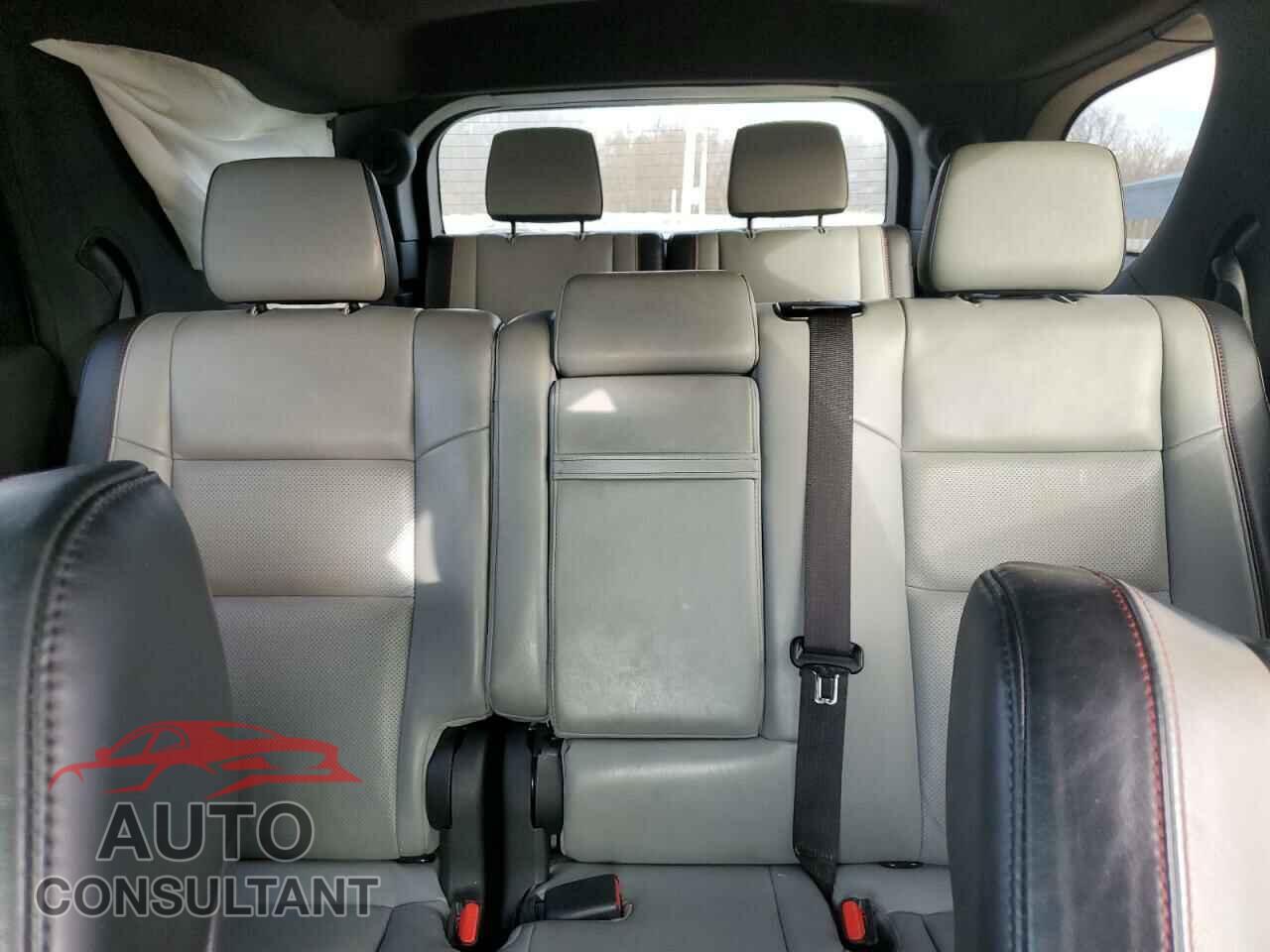 DODGE DURANGO 2023 - 1C4SDHCT2PC589630