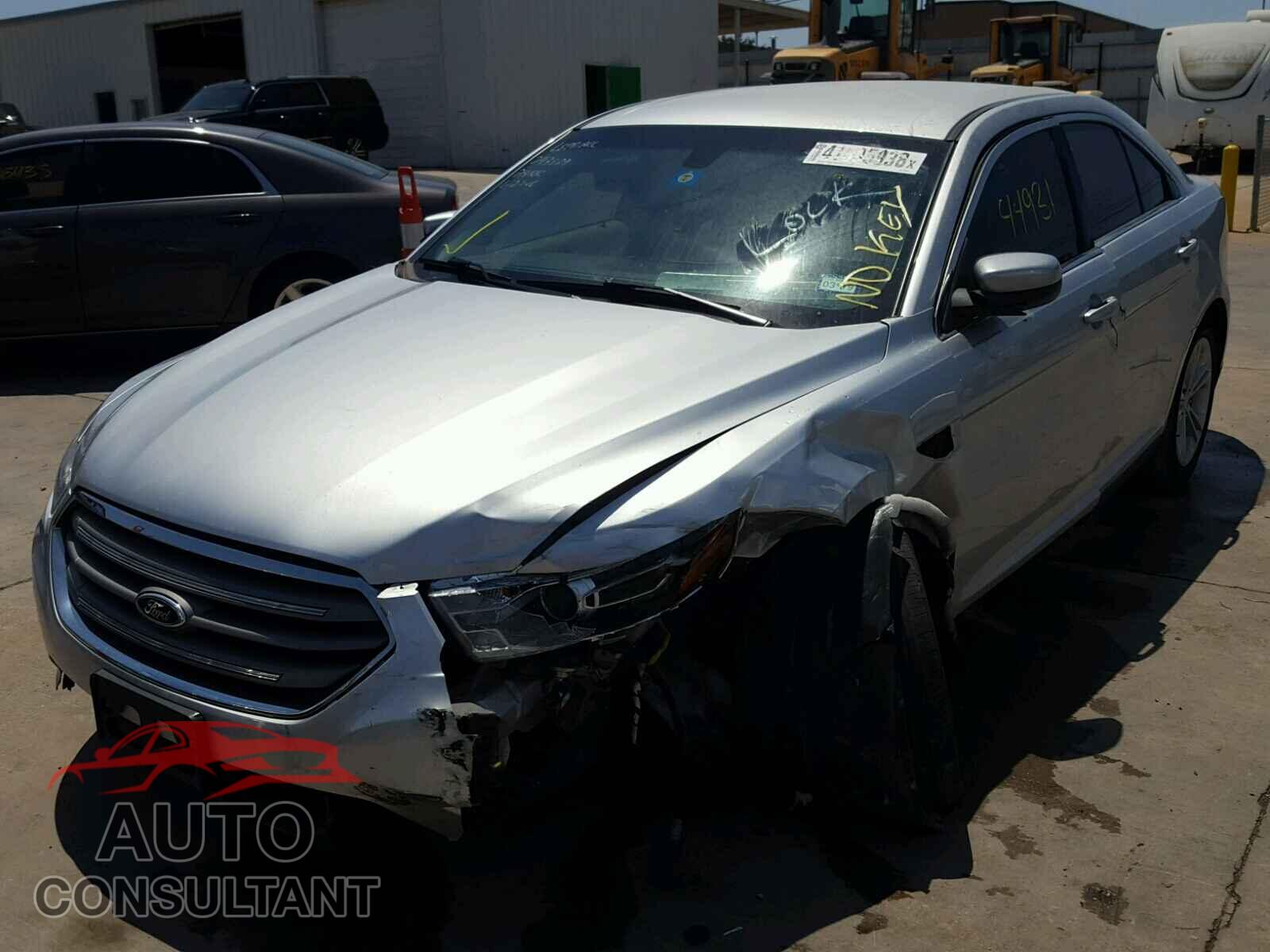 FORD TAURUS 2015 - 1FAHP2E81FG142825