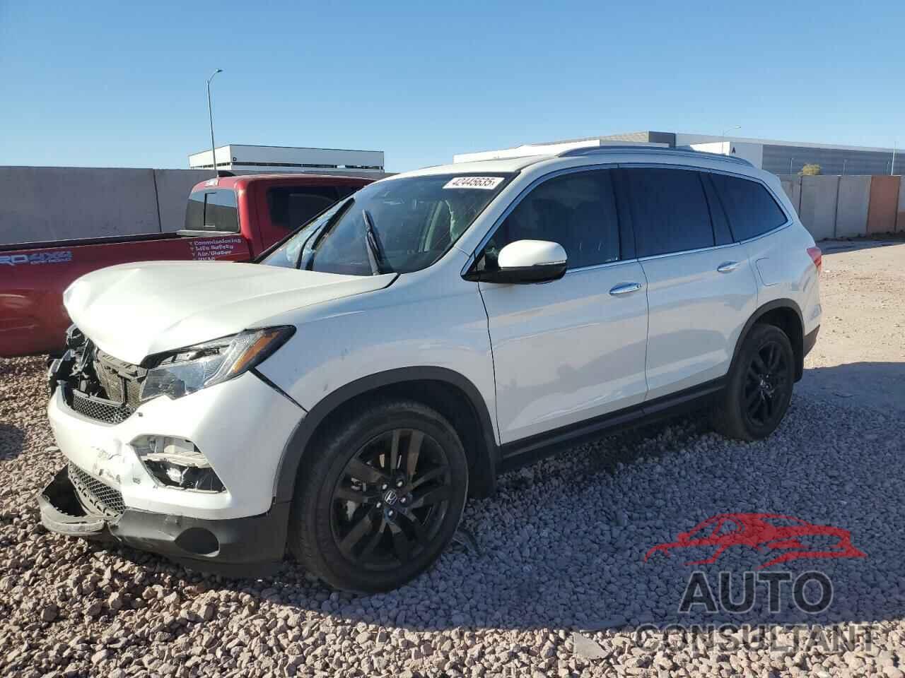 HONDA PILOT 2018 - 5FNYF5H90JB004246